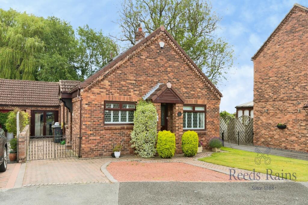 Main image of property: The Hollies, Osgodby, Selby, North Yorkshire, YO8