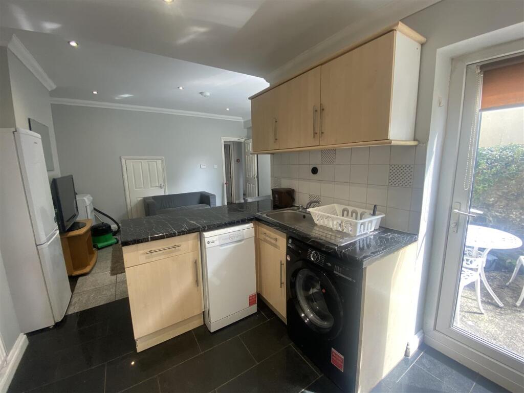 House in Cardiff - View 3
