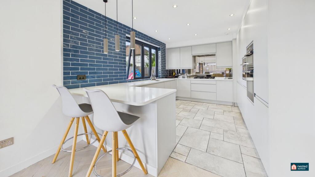 House in Dartford, Wilmington - View 2