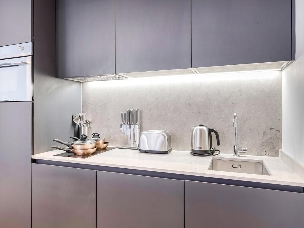 Apartment in London, City of Westminster - View 5