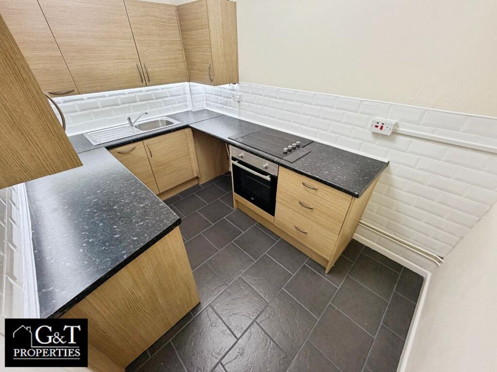 Apartment in Dudley, West Midlands - View 5