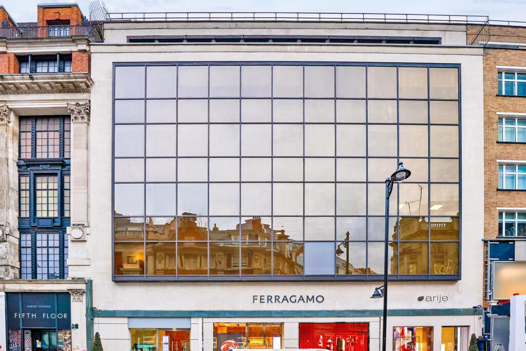 Main image of property: 207 Sloane Street, London, SW1X 9QX