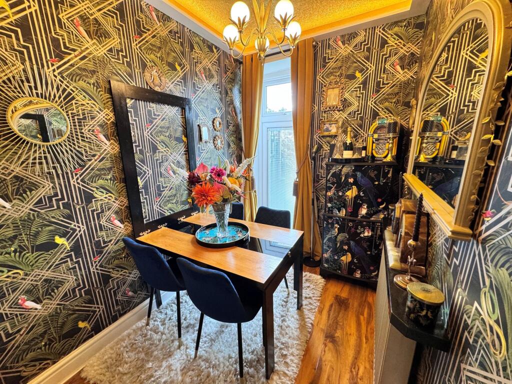 Apartment in Stockport - More