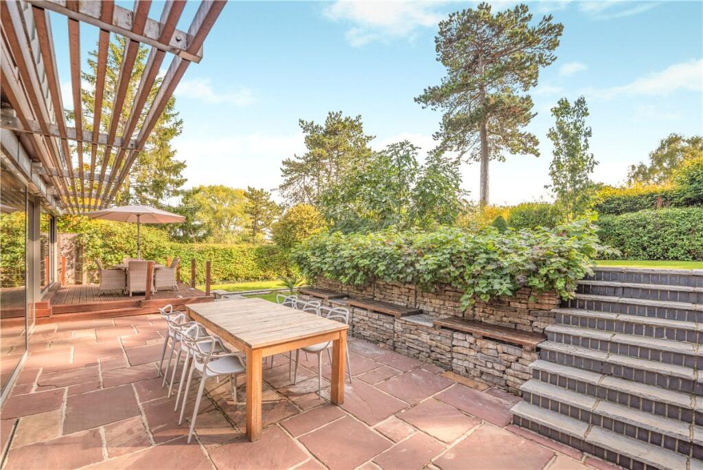 House in Southampton - View 2