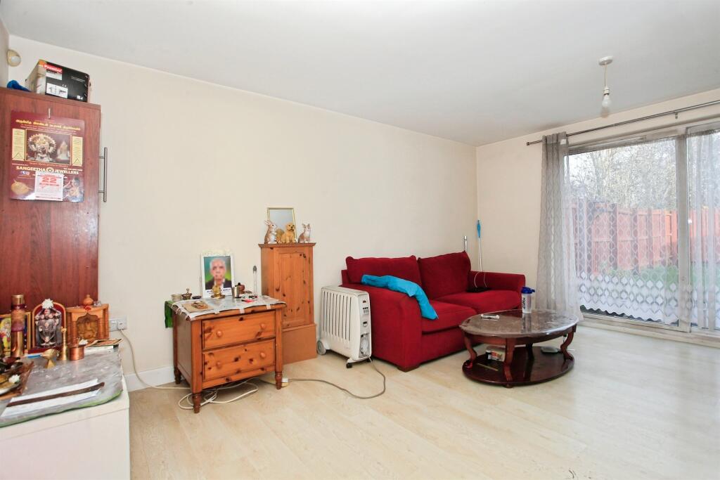 3-bed other on Phoenix Close, PETERBOROUGH, £240,000