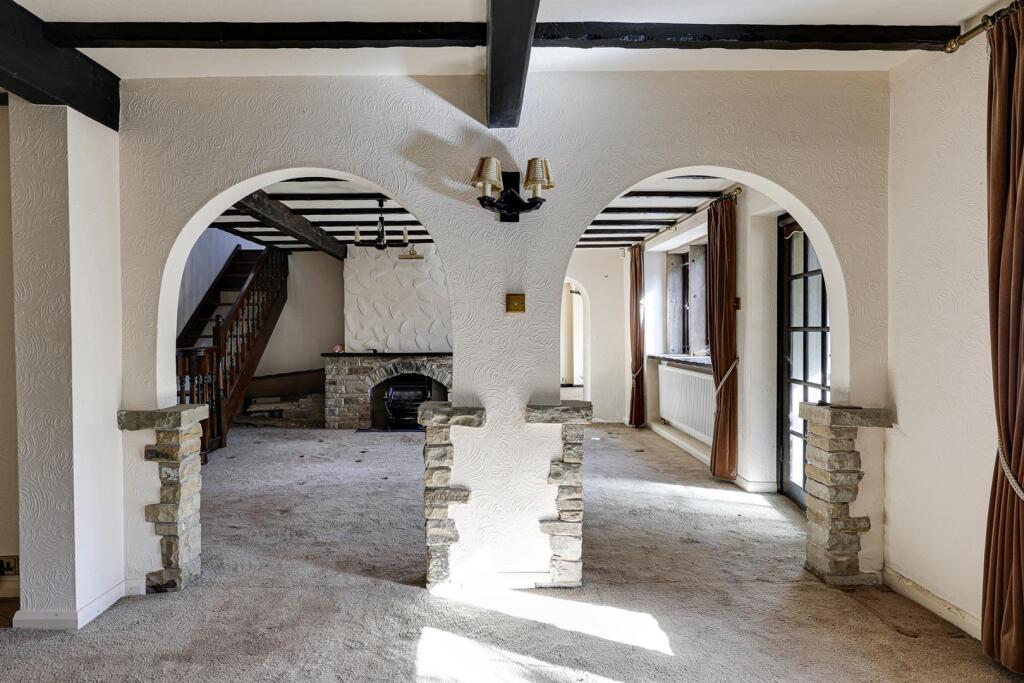 House in Huddersfield, Biggin, Thurstonland - View 3