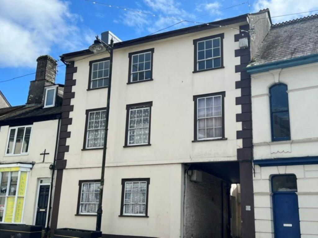 Main image of property: Fore Street, Callington