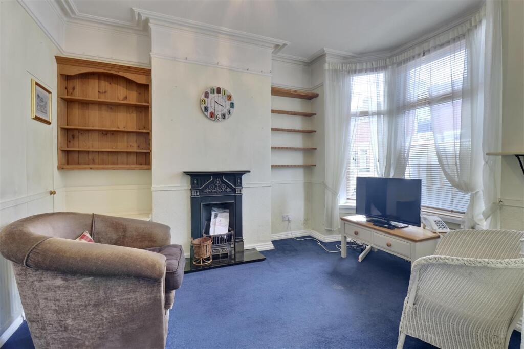 House in Portsmouth - View 3