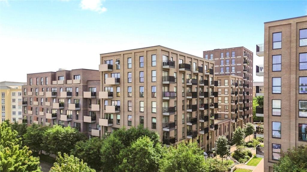 Main image of property: Carraway Street, Reading, Berkshire, RG1