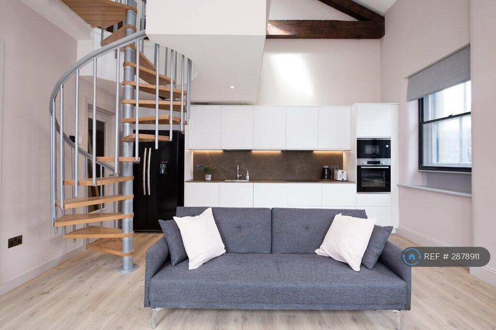 3 bedroom flat for rent