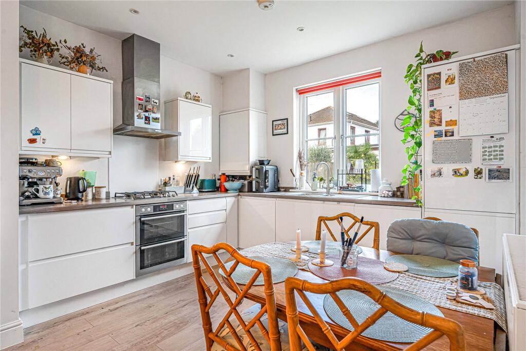 House in Truro, Cornwall - More