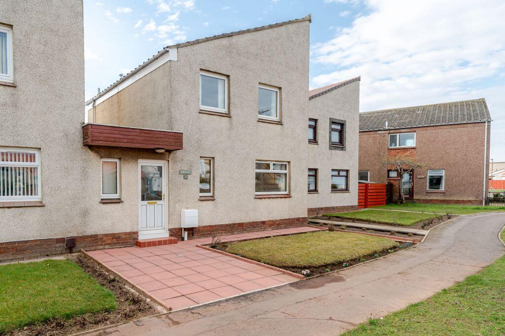 Main image of property: 9 Links View, Port Seton, EH32 0EY
