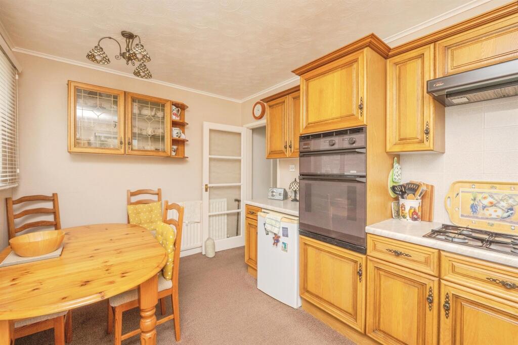 House in Dorchester, Chickerell - View 5
