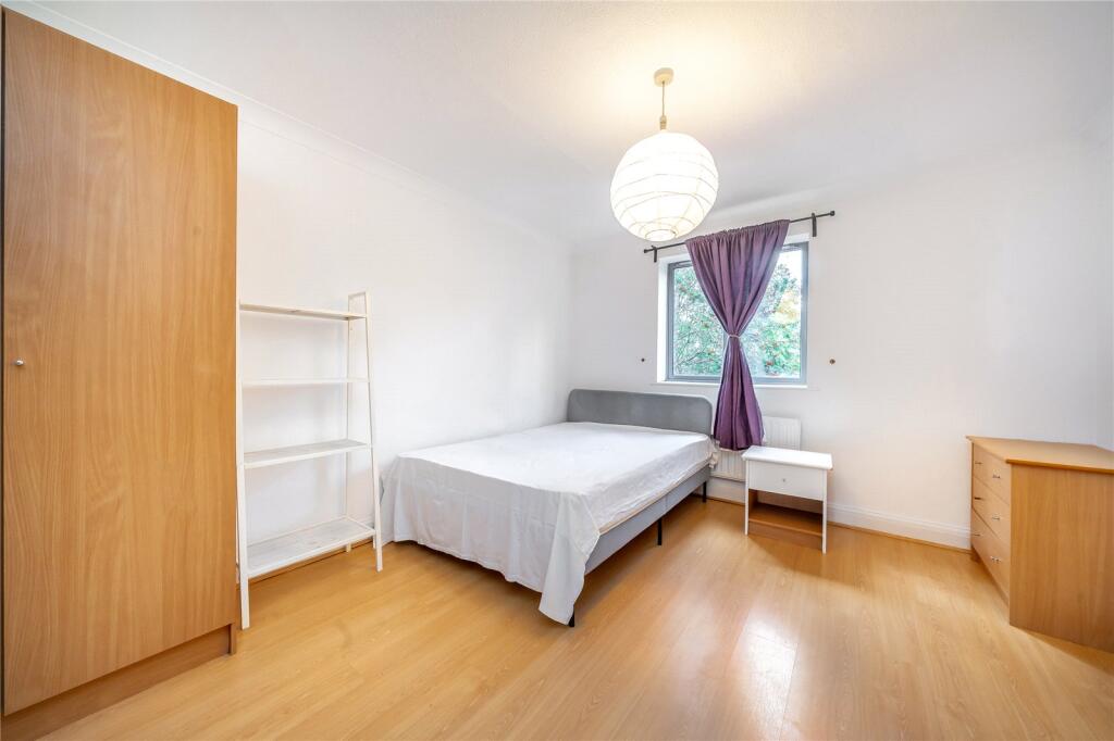 Apartment in London, Limehouse - View 4