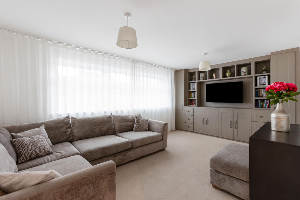 Additional image 3 of Carisbrooke Road, St. Albans, Hertfordshire, AL2