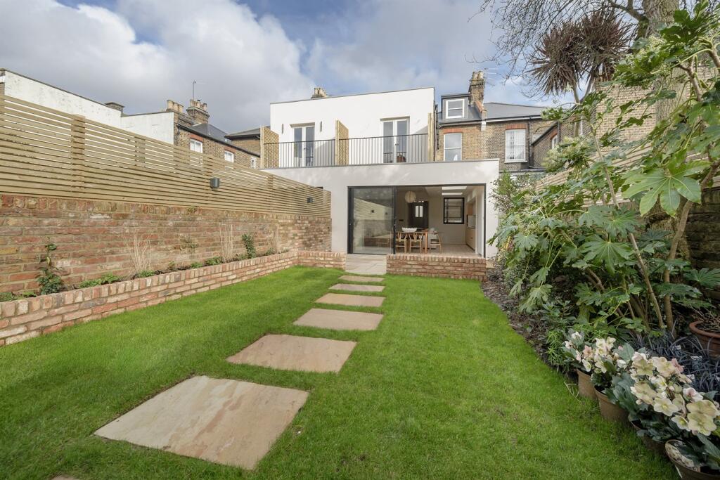 Highlever Road, London, W10 photo 4