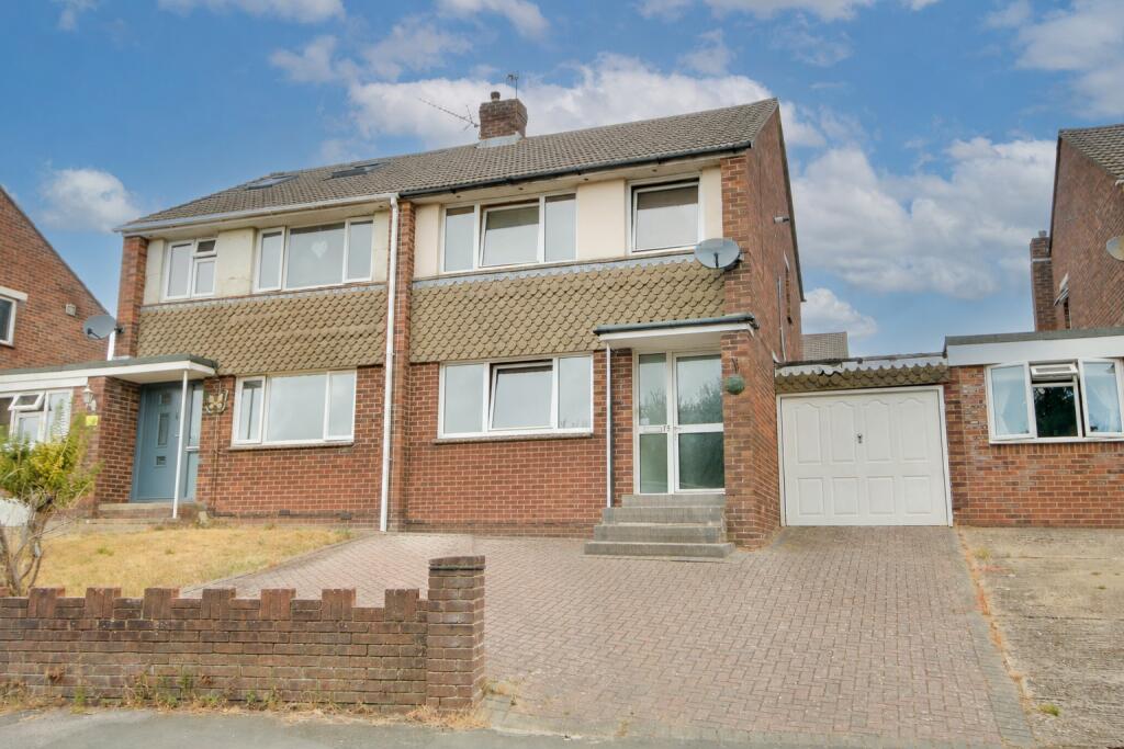Main image of property: SHOLING! GORGEOUS OUTLOOK! EXTENDED! UTILITY & CLOAKROOM!
