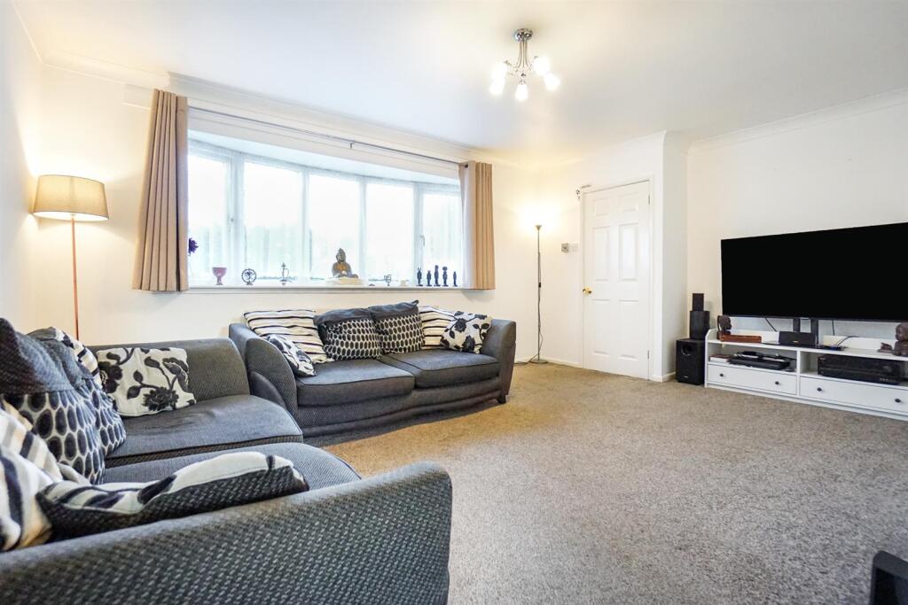 House in Chesterfield, Brimington - View 3
