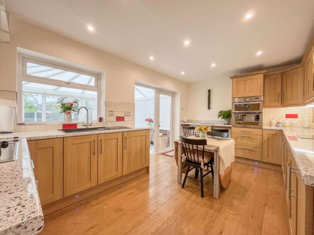 House in South Staffordshire, Brewood and Coven - View 4