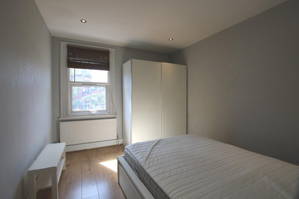 Apartment in London - View 4