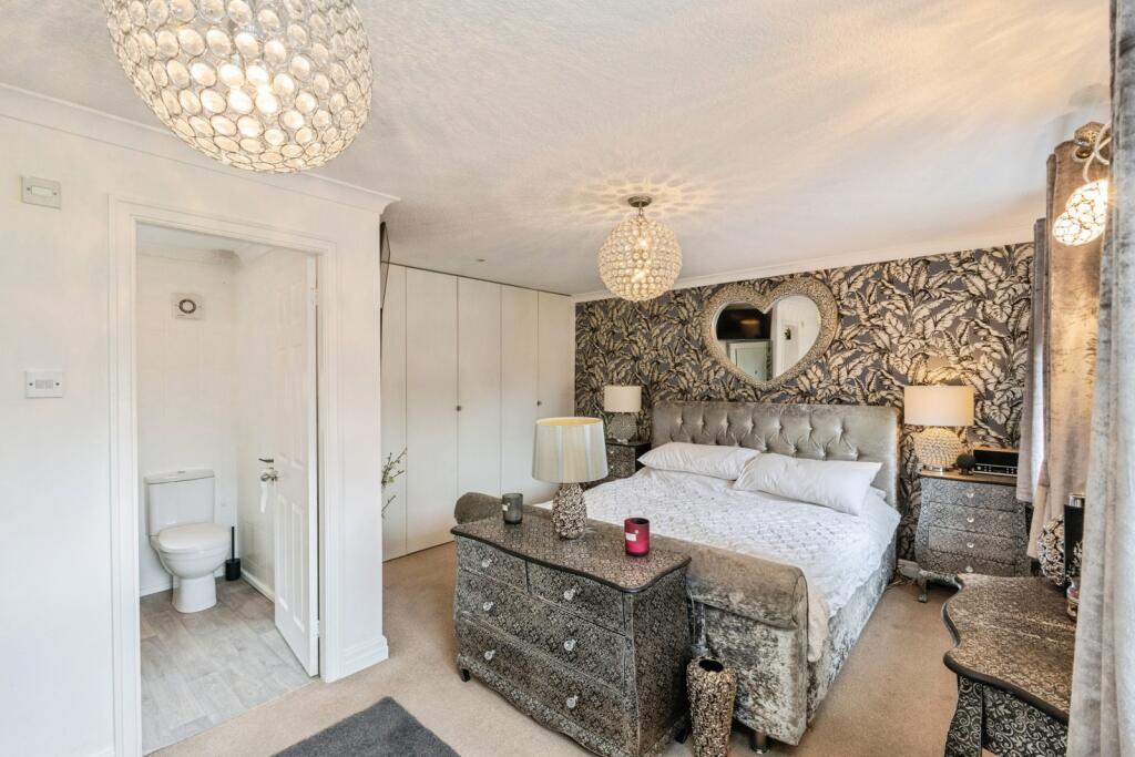 House in Warrington, Poulton-with-Fearnhead - More