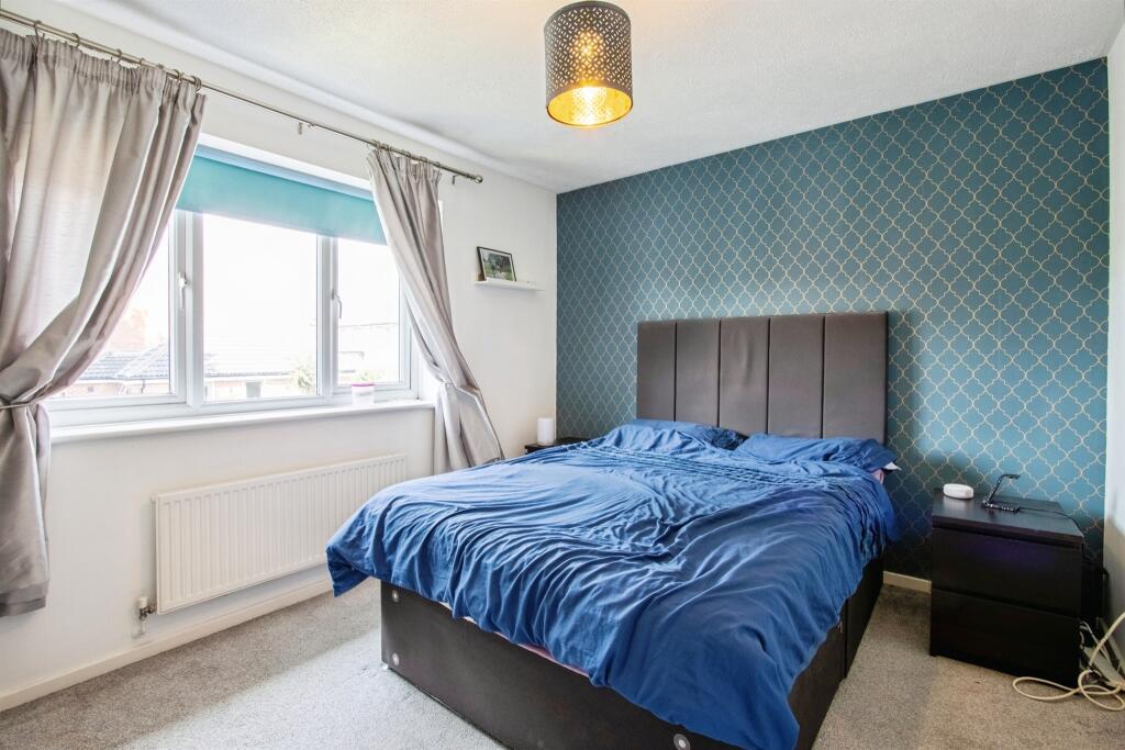 House in Leeds, West Yorkshire - View 6