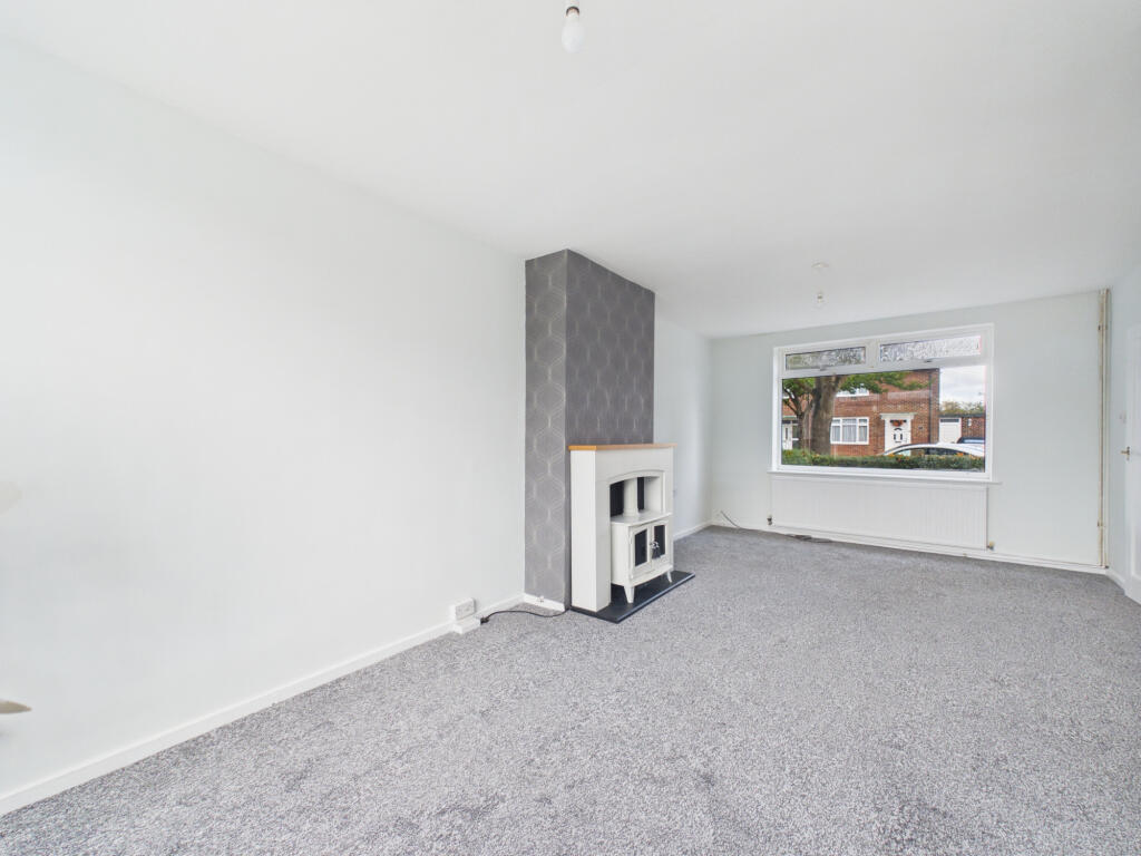 House in Hull, Bilton Grange - View 5