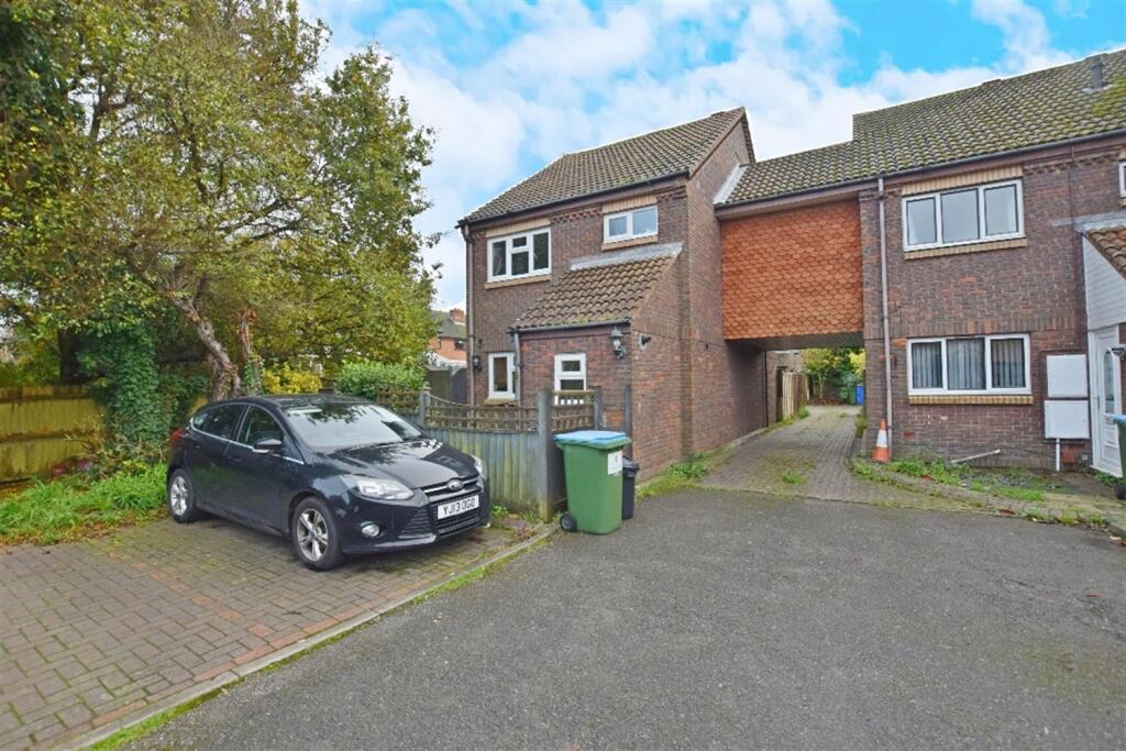 Main image of property: Marlowe Close, Bognor Regis, PO22
