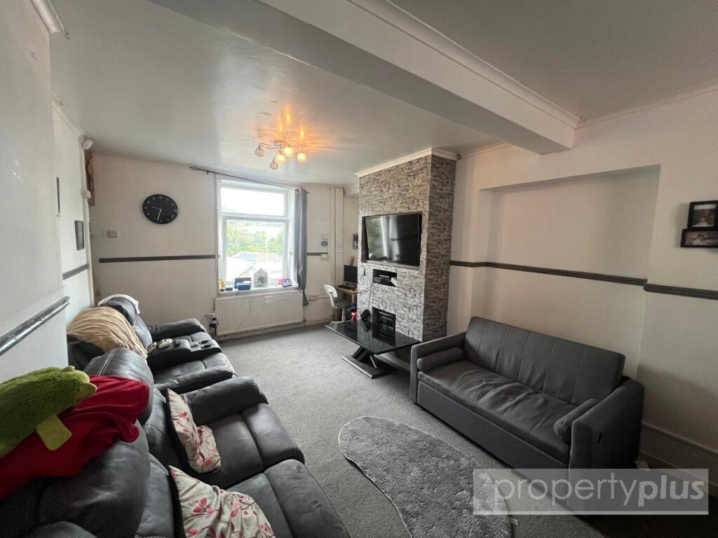 House in Llwynypia, Llwyn-y-pia - View 4