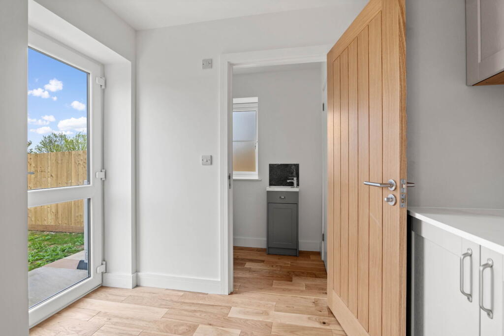 House in Wychavon, Wyre Piddle - More