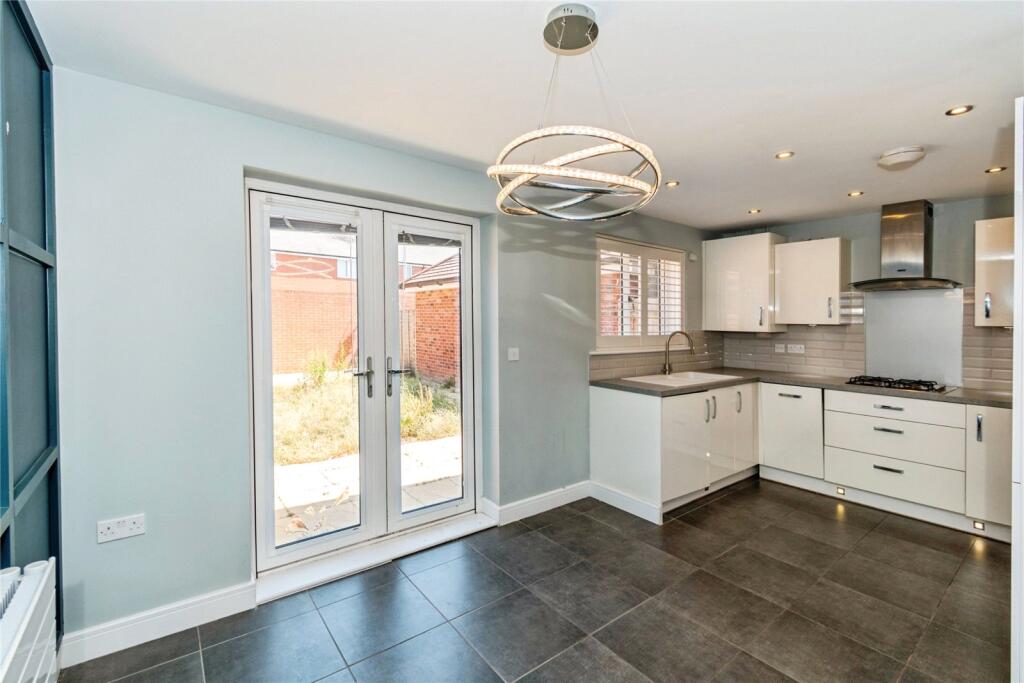 House in Southampton, (houses), Bursledon - View 4