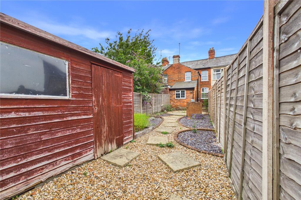 House in Newbury, East Fields, Speenhamland - More