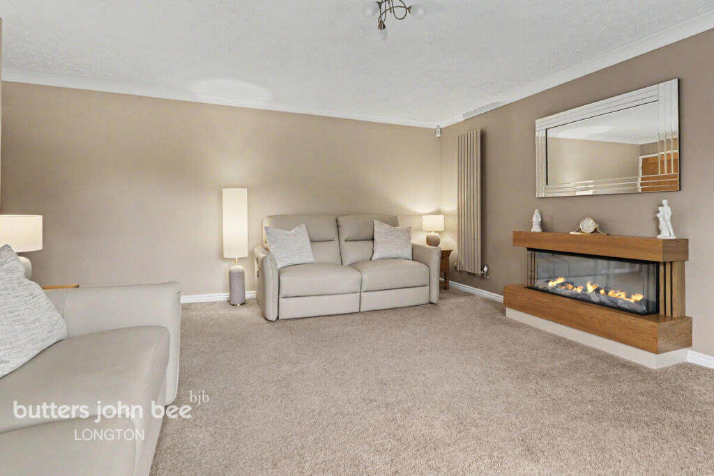 House in Stoke-on-Trent - View 4