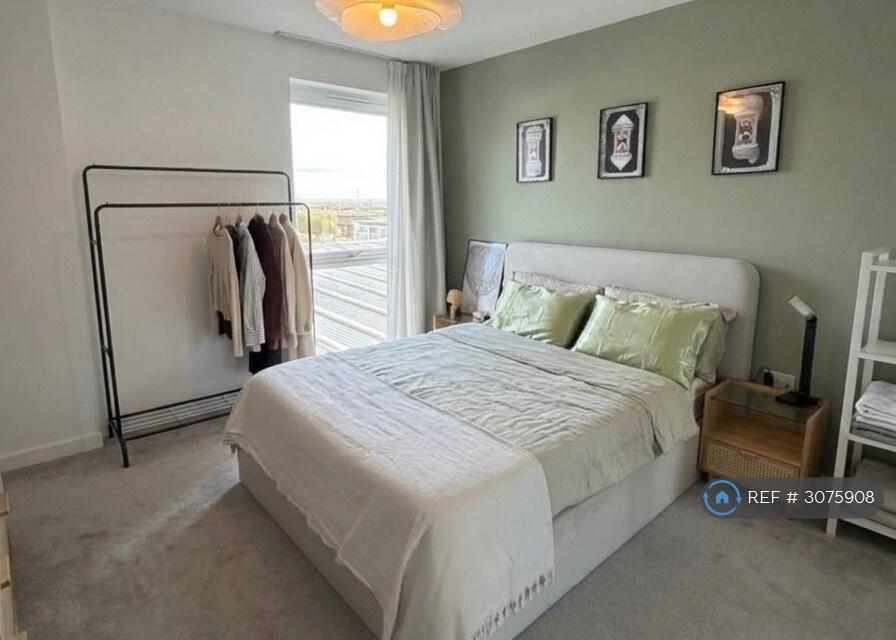 Apartment in London - View 5