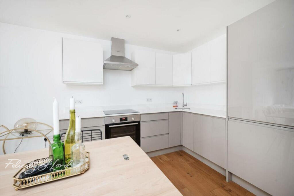 Main image of property: Umberston Street, London