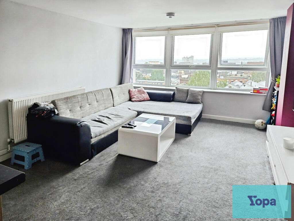 Apartment in Stoke-on-Trent - More