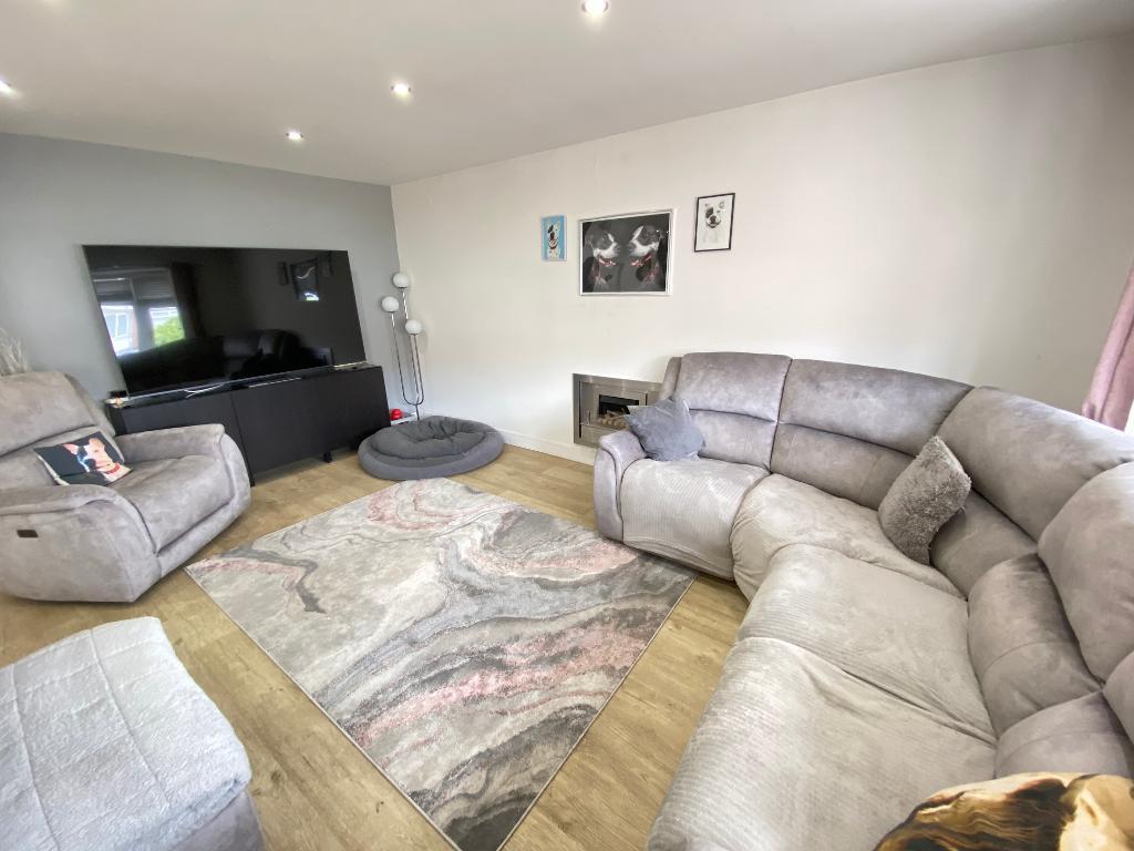 House in Stoke-on-Trent, Normacot - View 4
