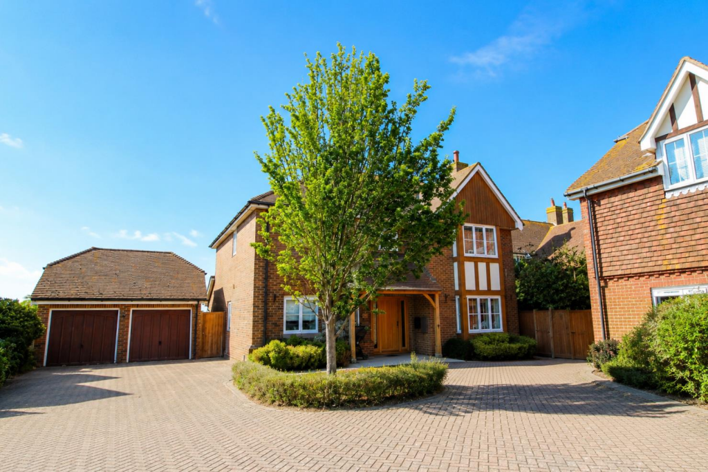 Main image of property: Foreland Heights, Broadstairs