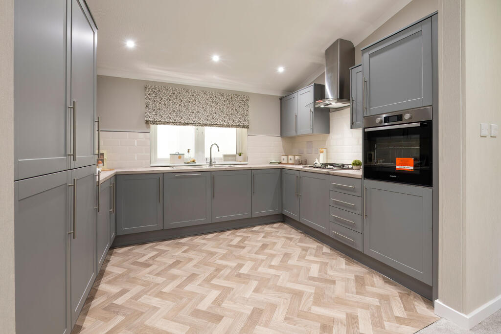 House in Redhill - View 3