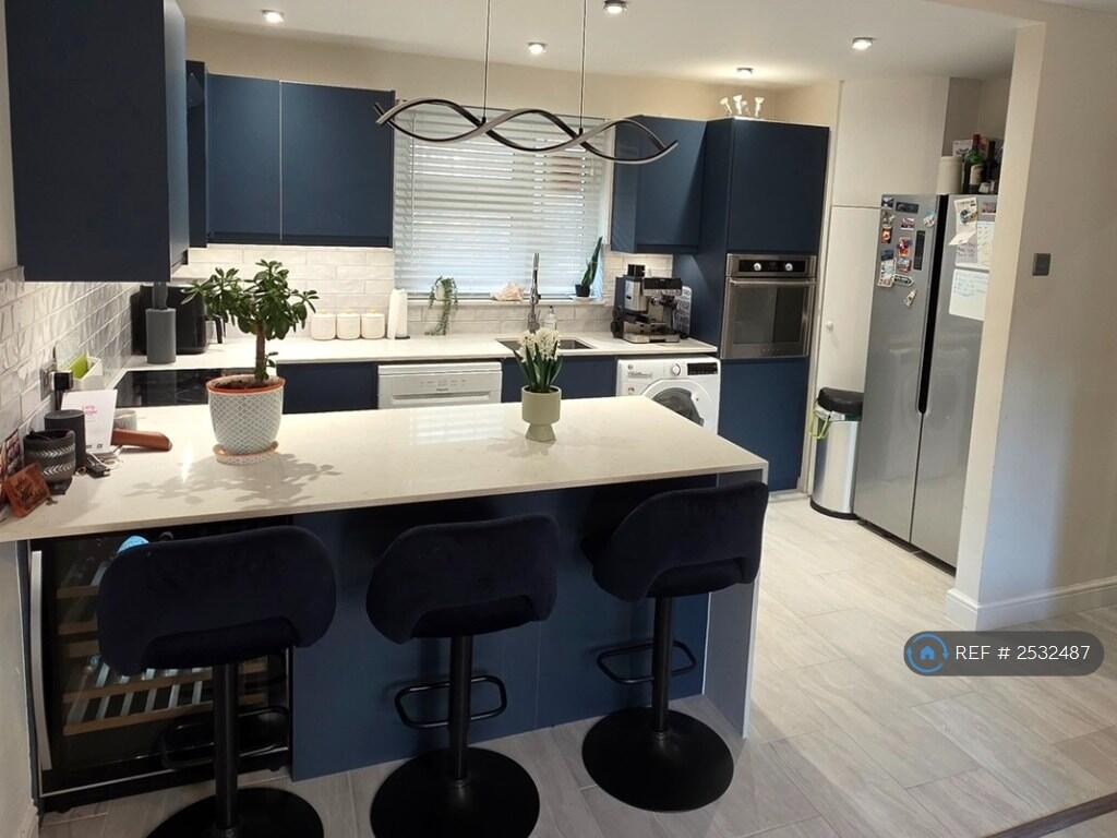 Main image of property: Cropley Court, London, N1