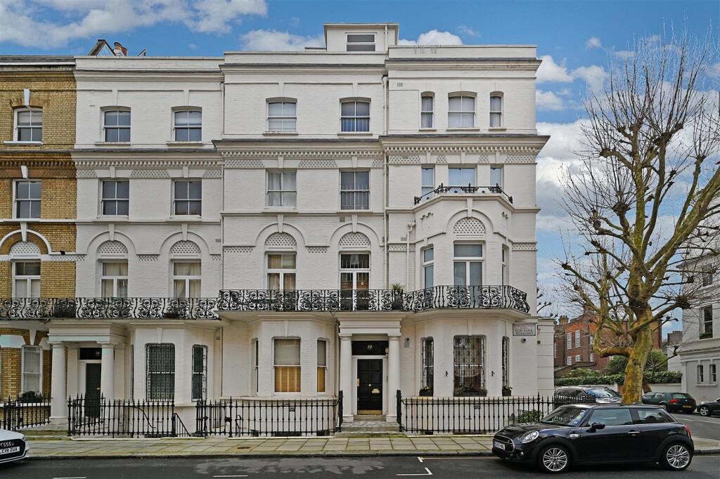 Main image of property: Elm Park Road, Chelsea, SW3