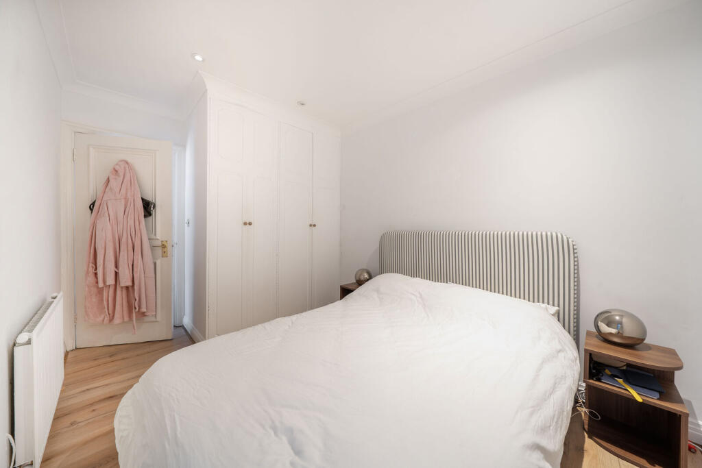 Apartment in London, Royal Borough of Kensington and Chelsea - View 4