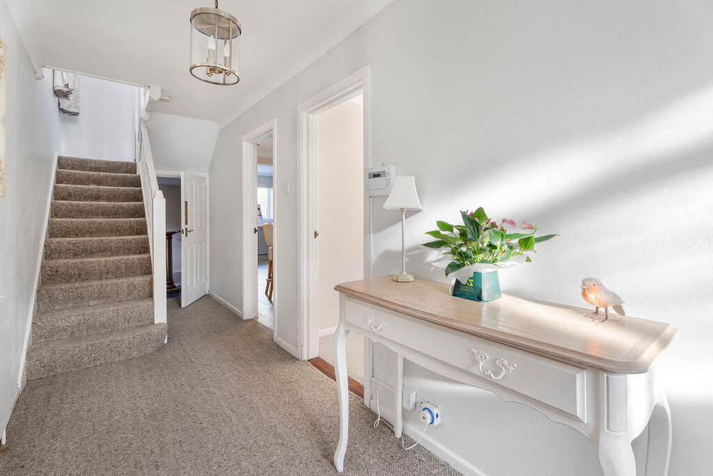 Additional image 11 of Bloomfield Road, Harpenden, AL5