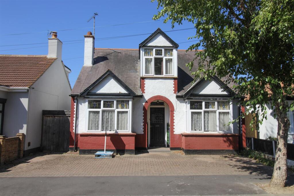 Main image of property: Pavilion Drive, Leigh-On-Sea