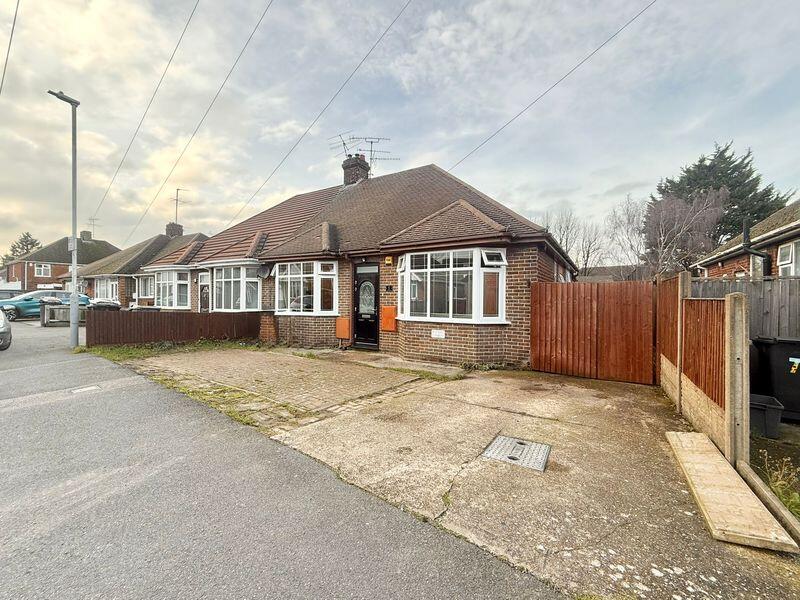 Main image of property: Calnwood Road, Luton