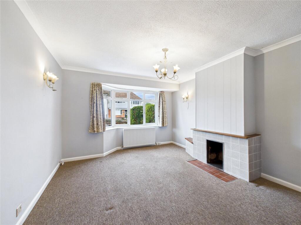 Chelmer Avenue, Little Waltham, Chelmsford, Essex, CM3 photo 4