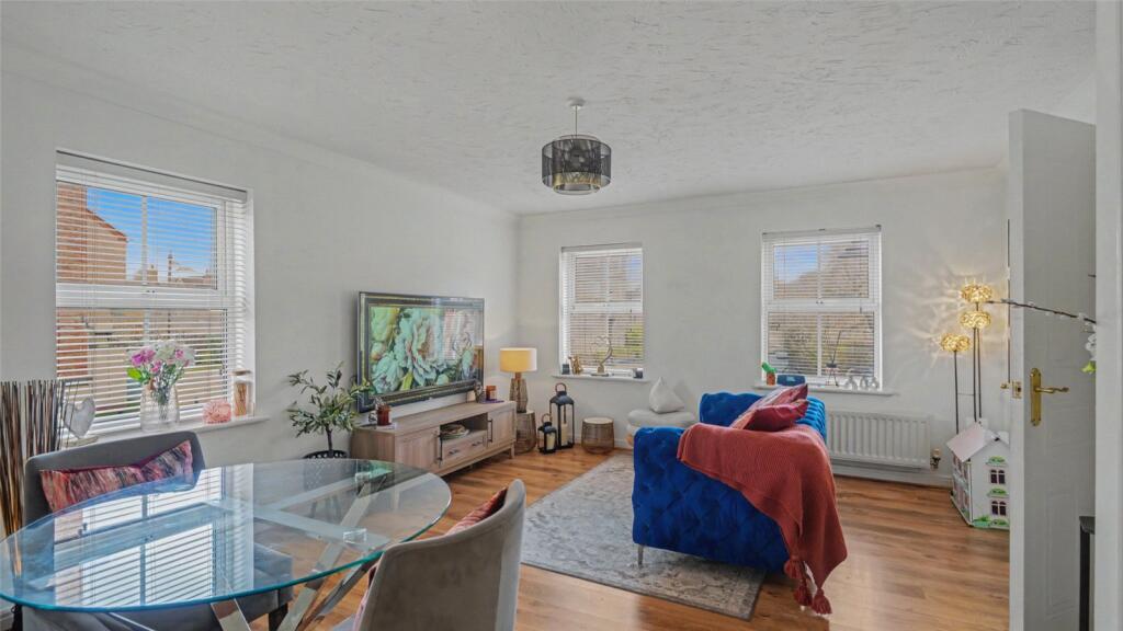 Additional image 3 of Old Dickens Heath Road, Solihull, West Midlands, B90