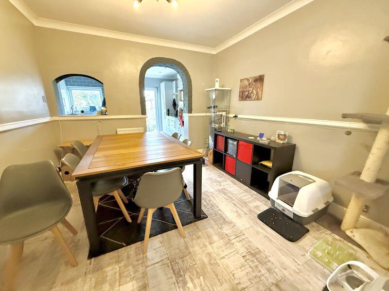 House in Dunstable, Central Bedfordshire - View 4