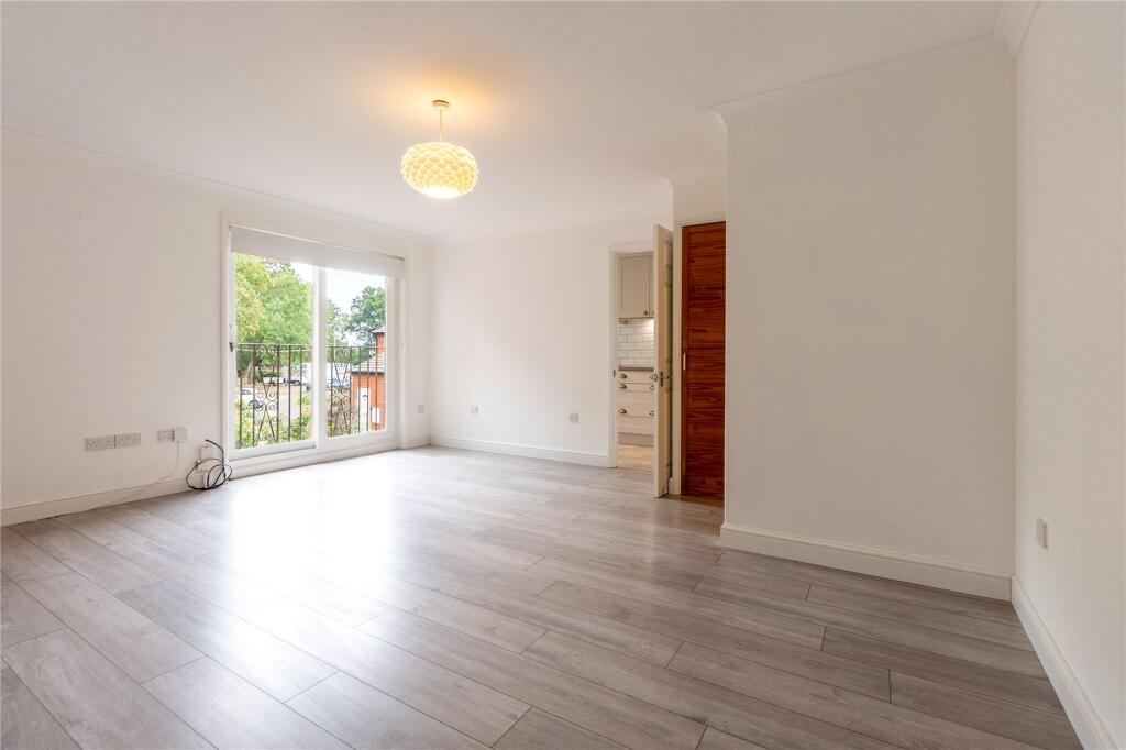 Apartment in Oxford - View 3