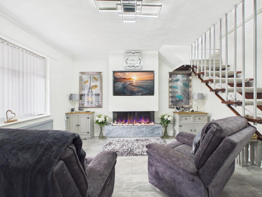 House in West Lancashire, Skelmersdale - View 3